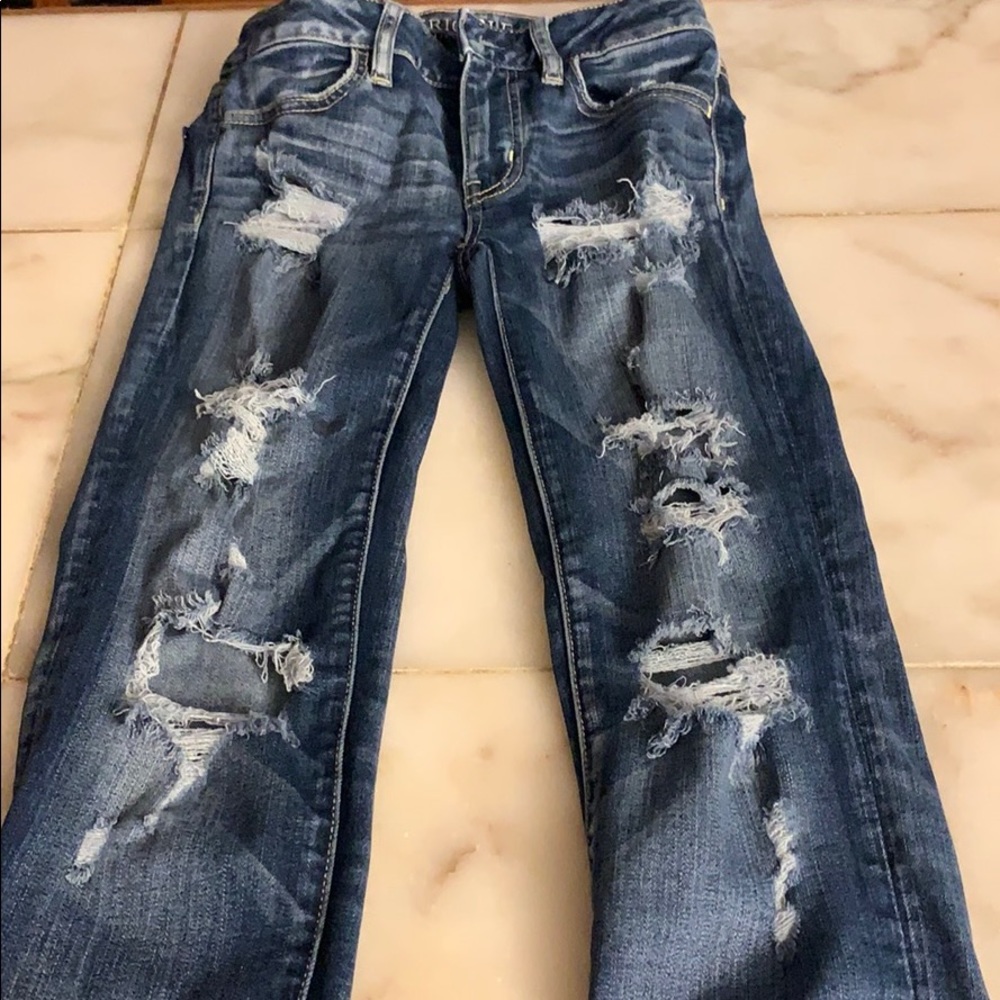 AE hole jeans